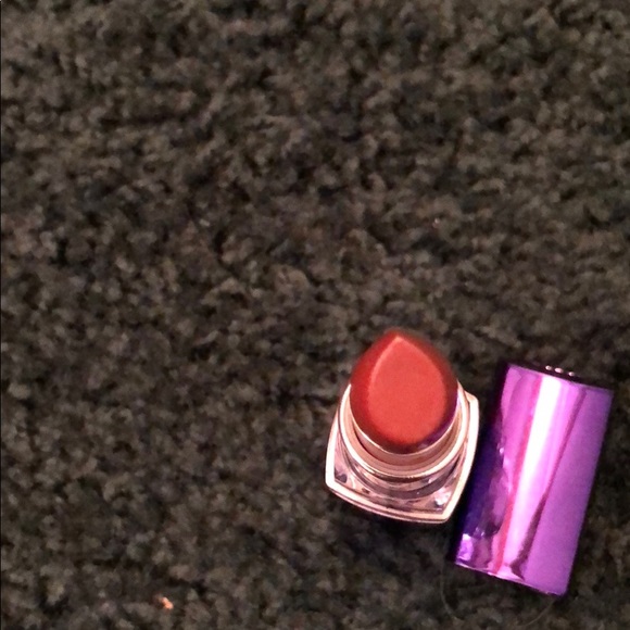 Lipstick 💄 - Picture 5 of 6